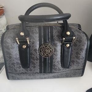 Guess handbag 👜